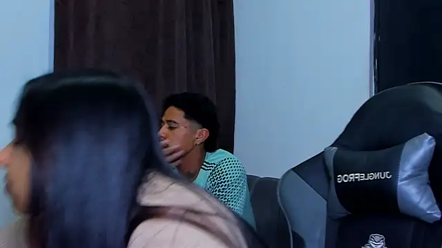 violet and myers online show from April 2026 09:38:01 PM