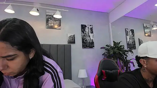 Snapshot of violet_and_myers chatting on November 2025 11:26:01 AM violet and myers online show from November 2025 11:26:01 AM