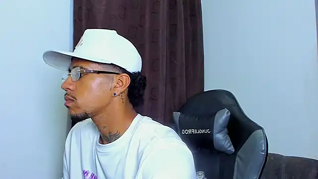 violet and myers online show from March 2026 11:05:01 PM