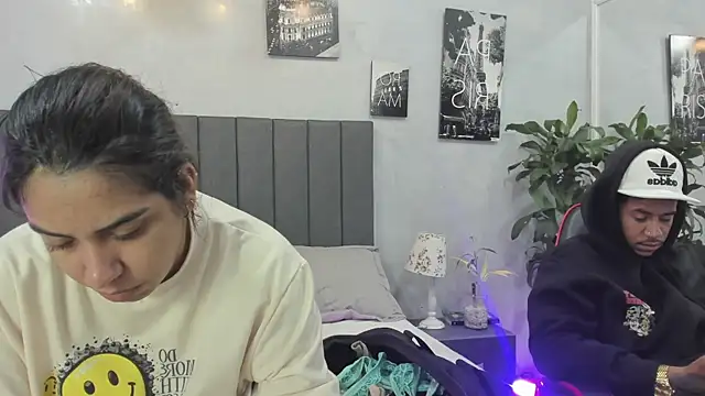 violet and myers online show from September 2025 11:50:02 AM