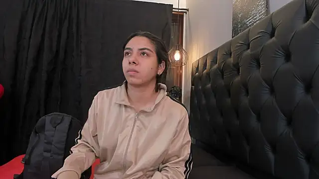 Snapshot of violet_and_myers chatting on November 2025 11:21:02 AM violet and myers online show from November 2025 11:21:02 AM