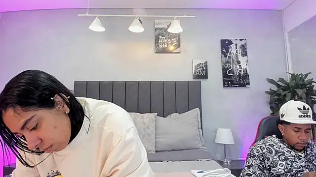 Snapshot of violet_and_myers chatting on November 2025 11:38:02 AM violet and myers online show from November 2025 11:38:02 AM