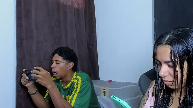 violet and myers online show from December 2025 02:30:02 PM