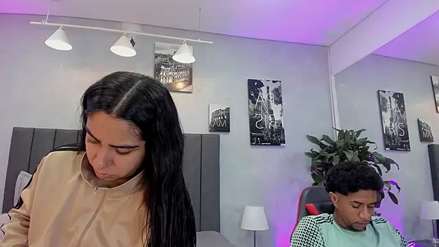 Snapshot of violet_and_myers chatting on November 2025 11:25:02 AM violet and myers online show from November 2025 11:25:02 AM