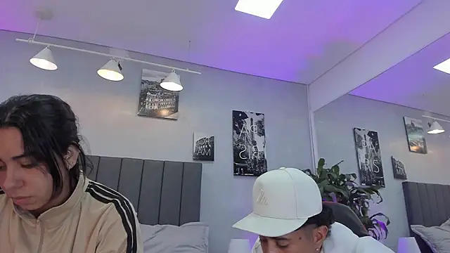 Snapshot of violet_and_myers chatting on October 2025 11:19:01 AM violet and myers online show from October 2025 11:19:01 AM