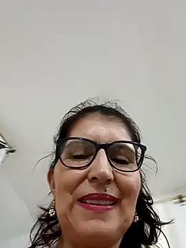 Snapshot of swity_foster chatting on November 2025 08:58:01 PM swity foster online show from November 2025 08:58:01 PM