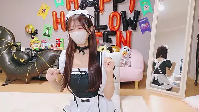 Yuna-ch online show from October 2025 01:23:02 PM