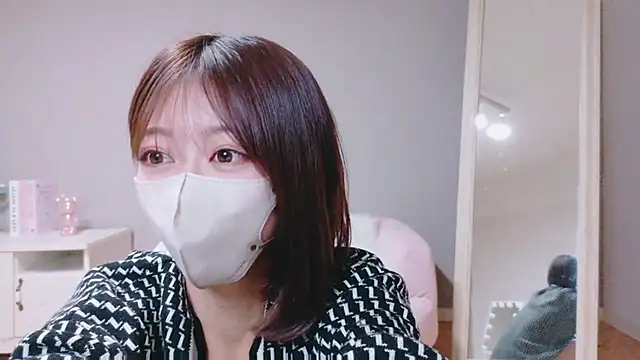 Yuna-ch online show from October 2025 01:55:01 PM