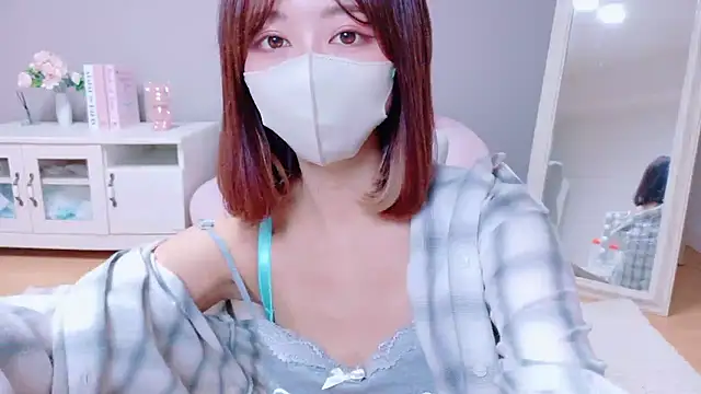 Yuna-ch online show from September 2025 03:22:01 PM
