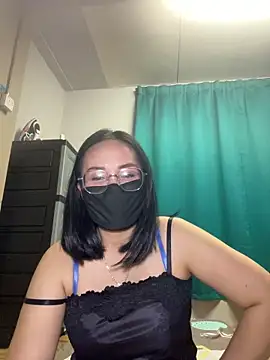 melyiaaa online show from April 2026 02:54:01 PM