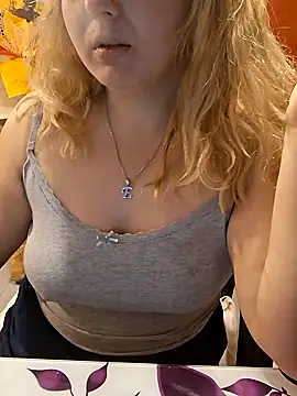 qSensi online show from November 2025 12:31:01 AM