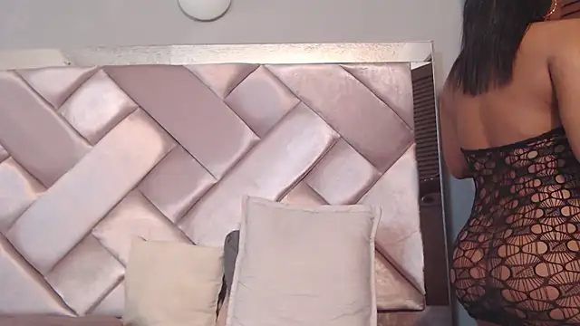 Ashleyroberst online show from June 2026 12:38:02 PM