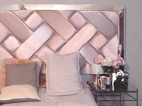 Ashleyroberst online show from February 2026 01:49:02 PM