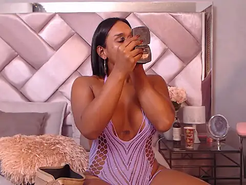 Ashleyroberst online show from October 2025 10:25:01 AM