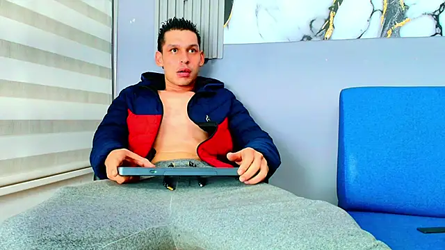 Snapshot of MARCUS_SMITHH1 chatting on October 2025 08:03:02 AM MARCUS SMITHH1 online show from October 2025 08:03:02 AM