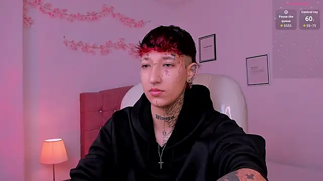 Luci Rose online show from April 2026 05:08:01 PM