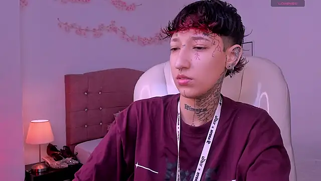 Luci Rose online show from May 2026 08:17:02 PM