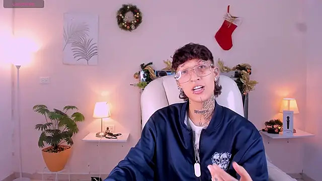 Luci Rose online show from November 2025 03:18:02 AM