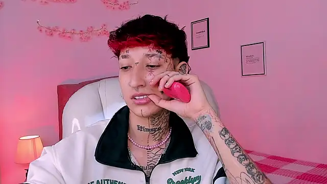 Luci Rose online show from February 2026 02:23:01 AM