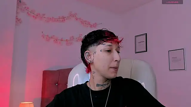 Luci Rose online show from July 2026 03:15:01 PM