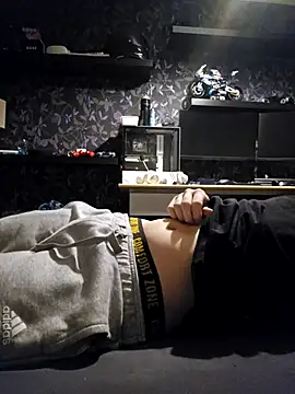 Trekkerboi online show from November 2025 09:18:01 PM