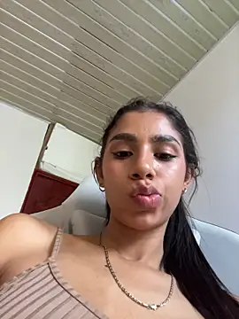 BrunetteAdams001 online show from October 2025 03:11:01 PM