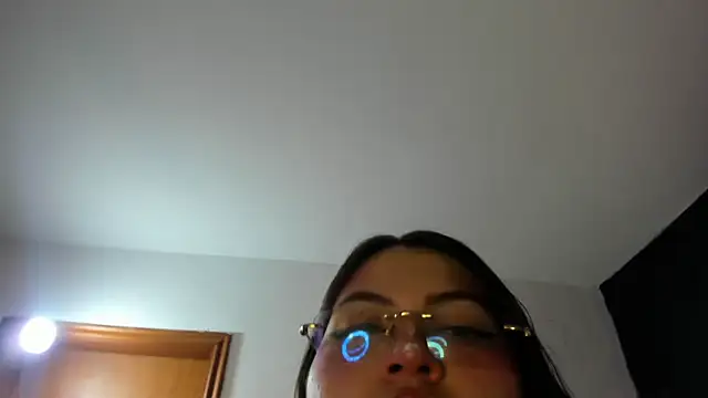 Snapshot of Tessa_Sinclaire chatting on June 2026 08:25:01 PM Tessa Sinclaire online show from June 2026 08:25:01 PM