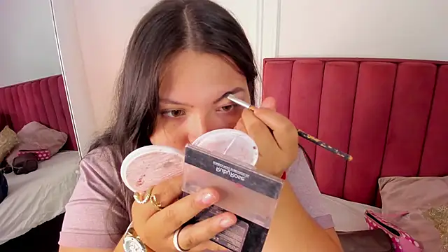 Tessa Sinclaire online show from February 2026 07:58:01 PM