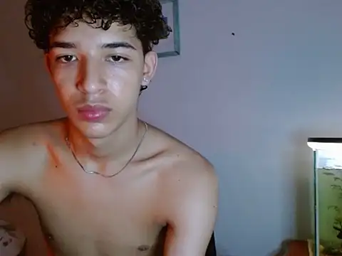Snapshot of Xtremeplay_18 chatting on September 2025 07:24:02 PM Xtremeplay 18 online show from September 2025 07:24:02 PM