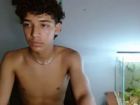 Snapshot of Xtremeplay_18 chatting on September 2025 07:35:02 PM Xtremeplay 18 online show from September 2025 07:35:02 PM