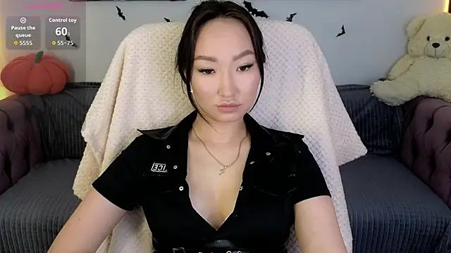 Mary Driden online show from October 2025 11:07:01 AM