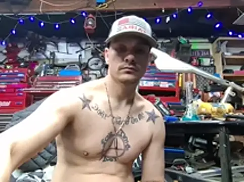 twistafatpipe online show from March 2026 03:17:01 PM