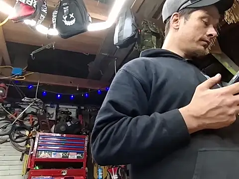 twistafatpipe online show from February 2026 10:18:02 PM