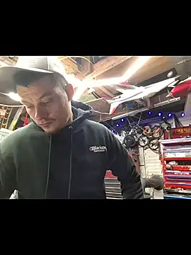 twistafatpipe online show from January 2026 01:01:02 AM