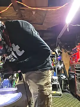 twistafatpipe online show from November 2025 03:32:01 AM