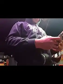 twistafatpipe online show from November 2025 12:10:02 PM