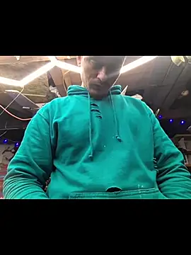 twistafatpipe online show from April 2026 08:37:02 PM