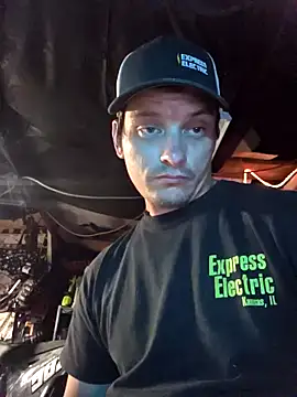 twistafatpipe online show from October 2025 02:37:02 AM