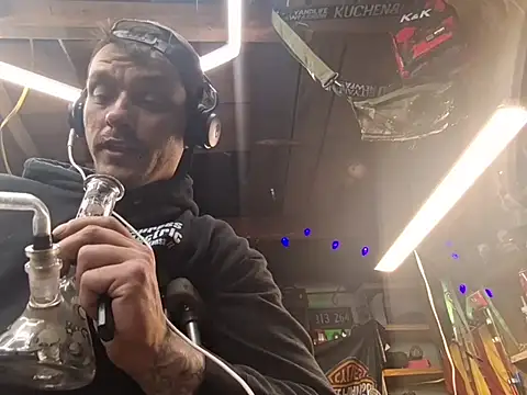 twistafatpipe online show from March 2026 04:01:02 AM