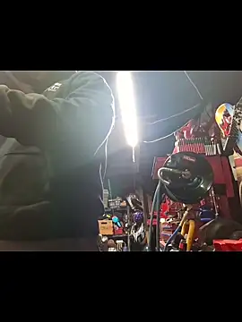 twistafatpipe online show from November 2025 08:42:02 AM