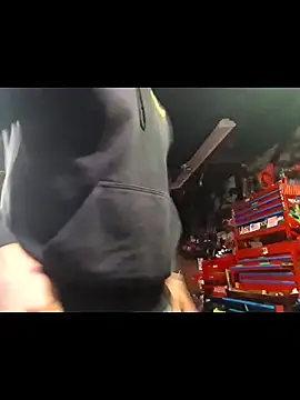 twistafatpipe online show from October 2025 04:20:02 AM