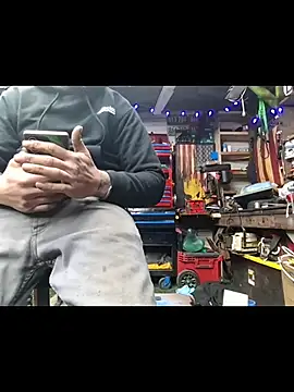 twistafatpipe online show from January 2026 01:07:01 PM