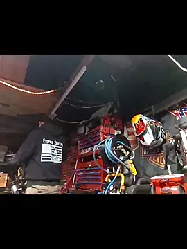 twistafatpipe online show from November 2025 10:52:02 PM