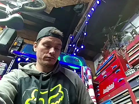 twistafatpipe online show from February 2026 08:59:01 AM