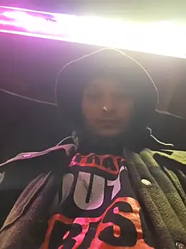 twistafatpipe online show from November 2025 07:52:02 PM