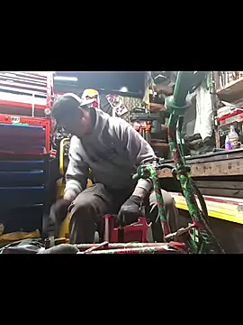 twistafatpipe online show from November 2025 10:14:01 PM