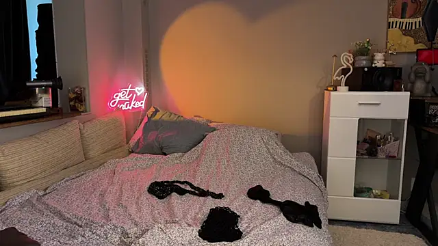 Secret Lovers1 online show from June 2026 05:57:02 PM