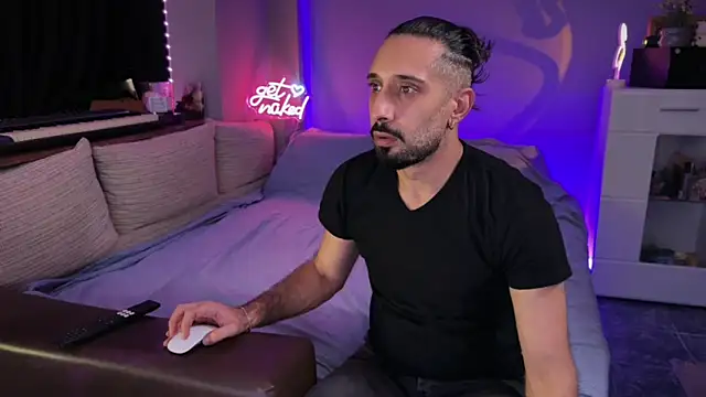 Secret Lovers1 online show from June 2026 06:19:02 PM