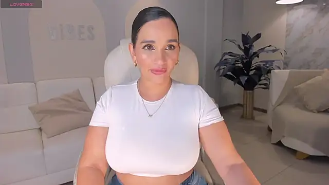 NovaSpencer online show from December 2025 09:03:02 PM