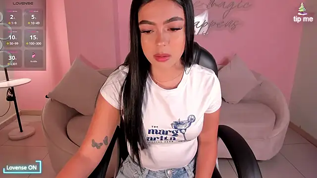 NataliaGaret online show from December 2025 01:52:02 AM